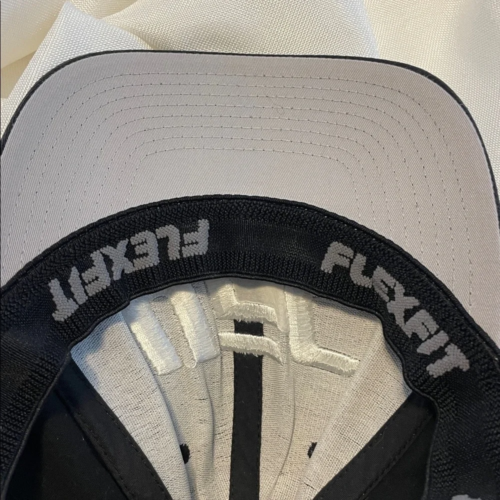 UFC Black Cap